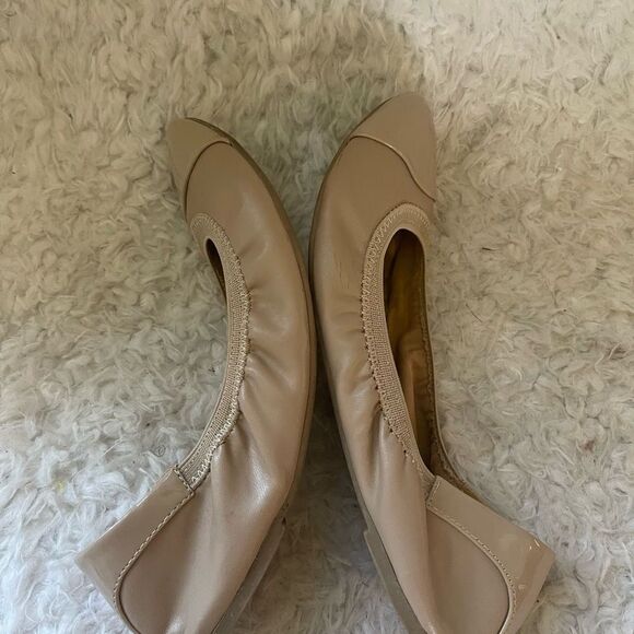 Dexflex comfort khaki synthetic leather slip on flats patent round toe size 8.5 - Picture 5 of 7